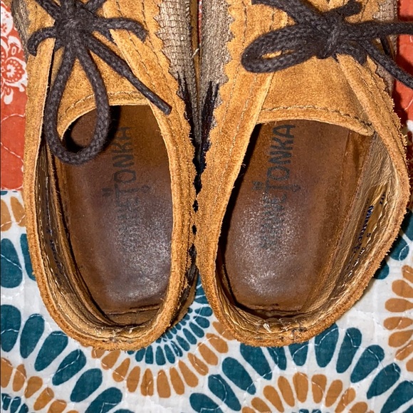 Minnetonka shoes - Picture 5 of 6